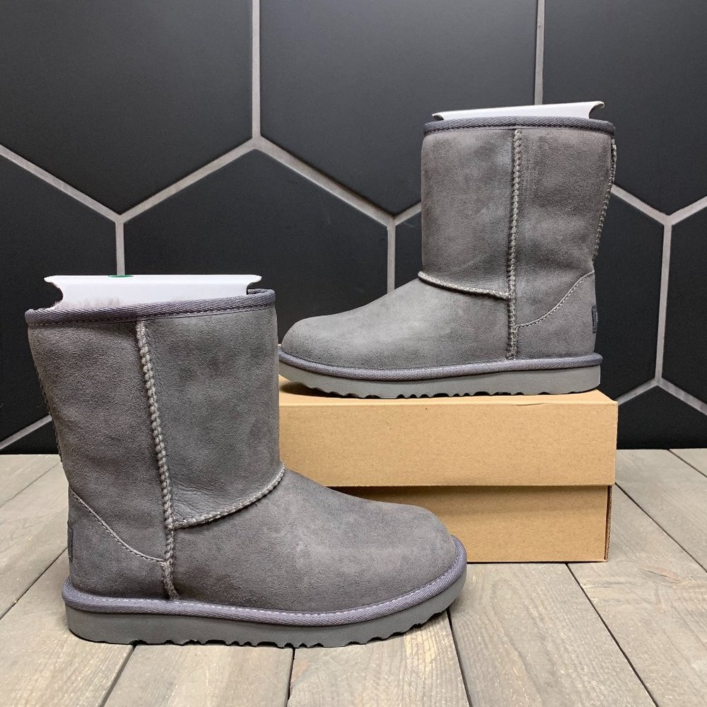 Kids Ugg Classic II Boots Charcoal Grey Size 3